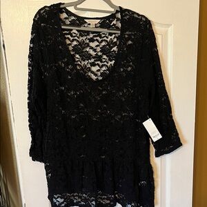 Decree Black Lace Top